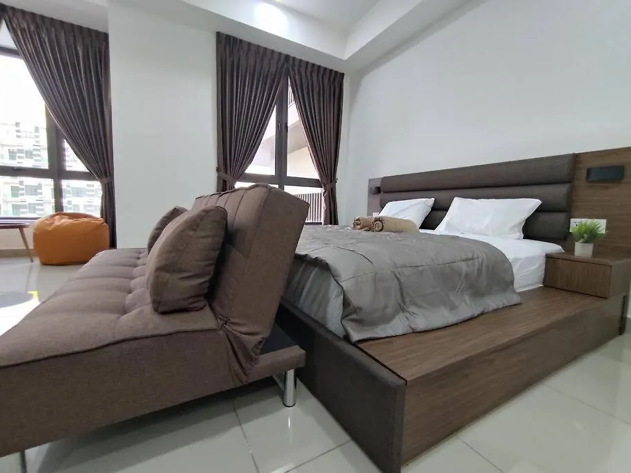 דירות Malacca Residensi Mutiara Bali 0*,
